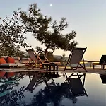 Deep Ocean Camping אתר קמפינג *